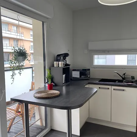 Apartment, Cosy, Chic, With Private Parking Lägenhet